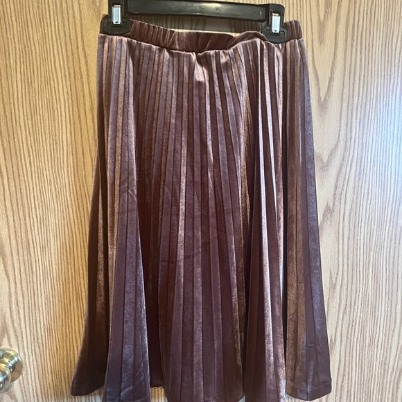 Velvet skirt - Picture 4 of 4